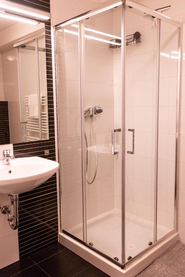 Apartment Ema Копер Екстериор снимка